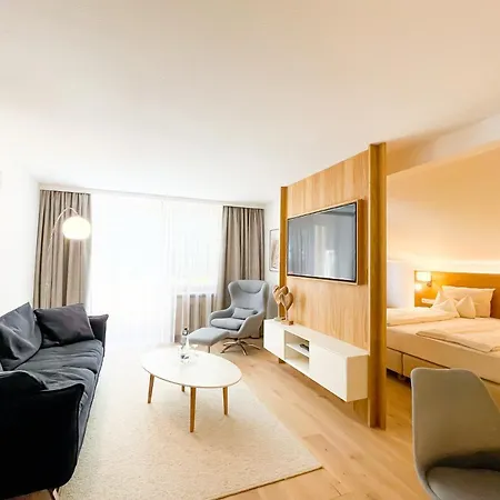 Yachthotel Chiemsee Gmbh 4*