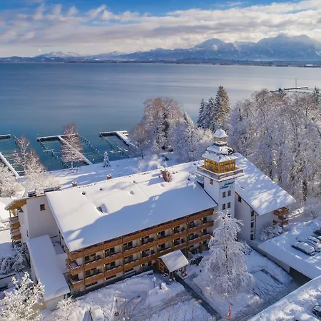 Yachthotel Chiemsee Gmbh Prien