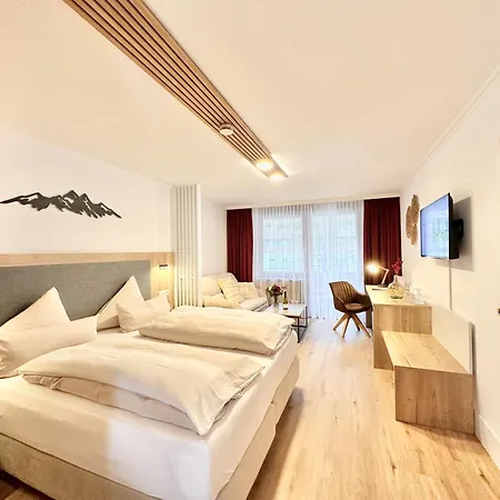 Hotel Yachthotel Chiemsee Gmbh 4*