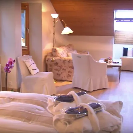 Yachthotel Chiemsee Gmbh Hotel 4*