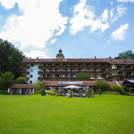 Yachthotel Chiemsee Gmbh Prien am Chiemsee