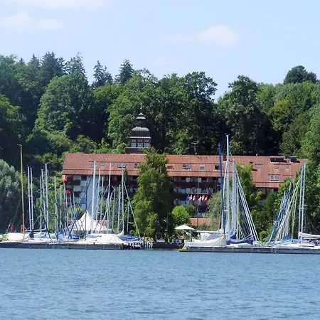 Yachthotel Chiemsee Gmbh Hotell Prien am Chiemsee