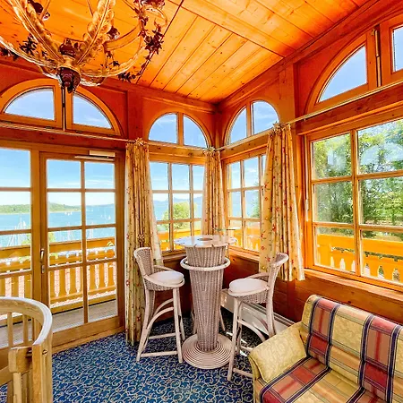 Yachthotel Chiemsee Gmbh Hotell 4*