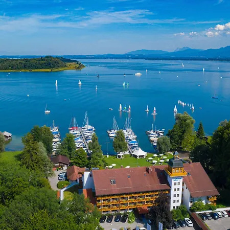Yachthotel Chiemsee Gmbh Hotell 4*