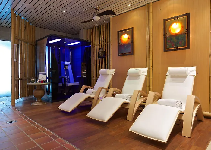 Yachthotel Chiemsee Gmbh Prien am Chiemsee