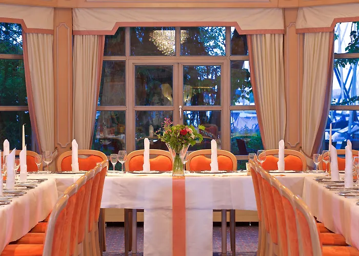 Yachthotel Chiemsee Gmbh Prien am Chiemsee