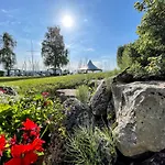 فندق Yachthotel Chiemsee Gmbh برين ام شيميسي