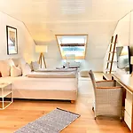 Yachthotel Chiemsee Gmbh 4*