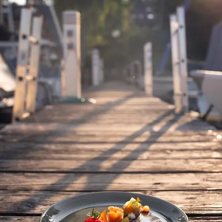 Yachthotel Chiemsee Gmbh 호텔 프리엔암치엠시