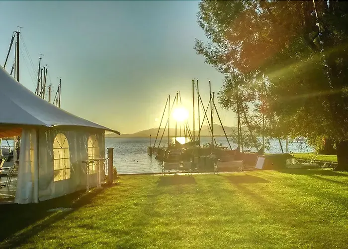 Yachthotel Chiemsee Gmbh Hotel