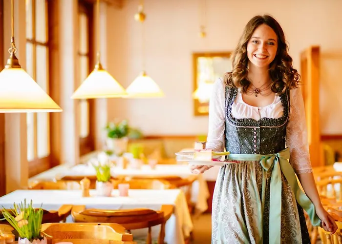 מלון Yachthotel Chiemsee Gmbh 4*